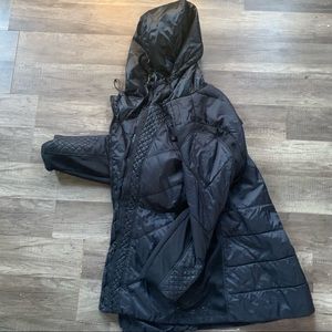 Athleta puffy jacket size Large